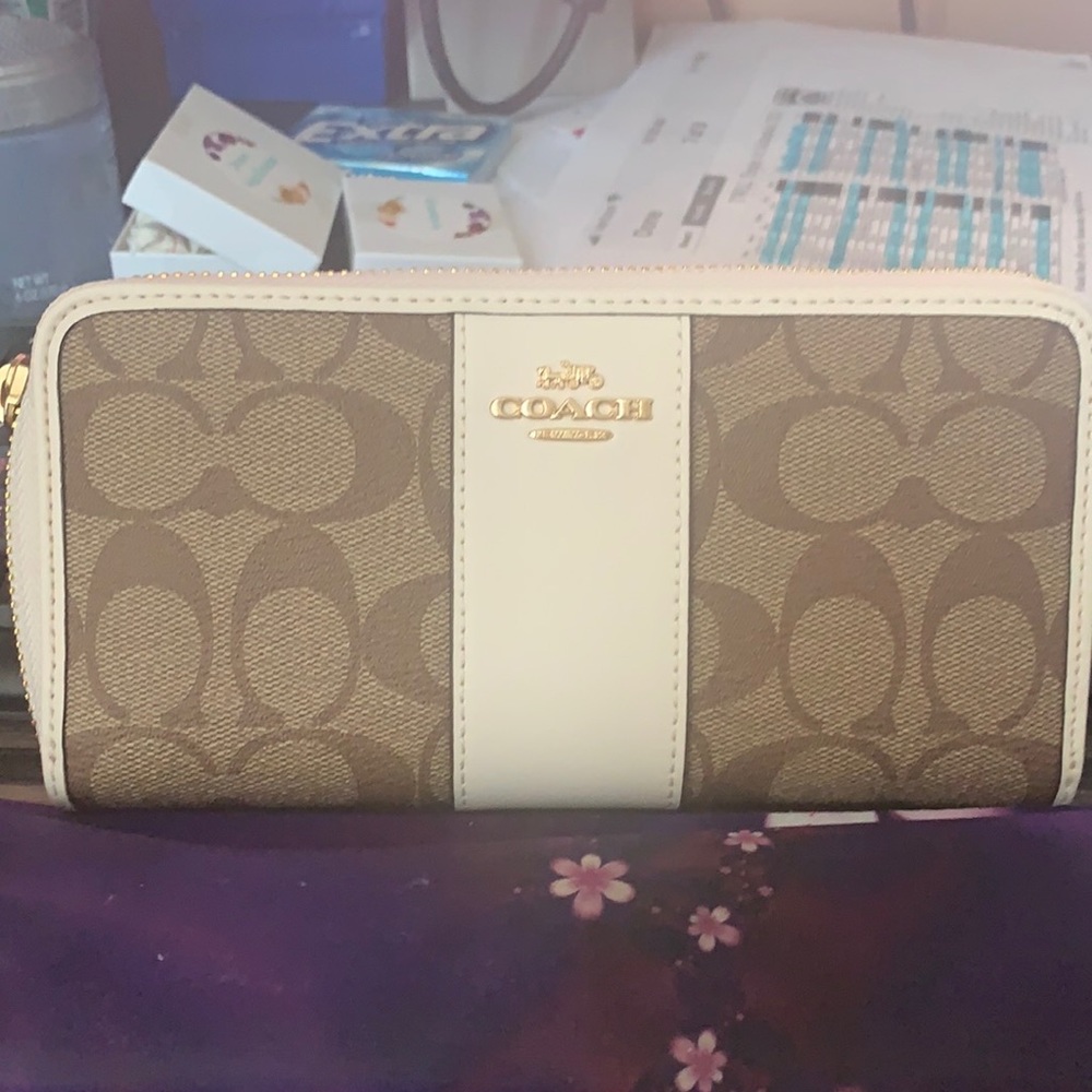 Coach Accordion Zip Wallet